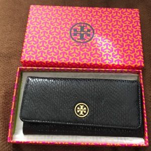Tory Burch Vitti Envelope Continental Wallet